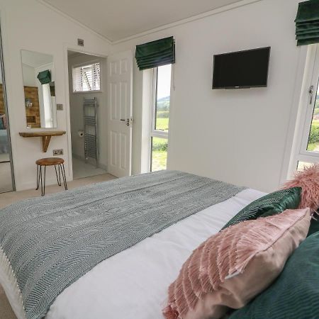 Ash Lodge ชานีดลอยส์ ภายนอก รูปภาพ