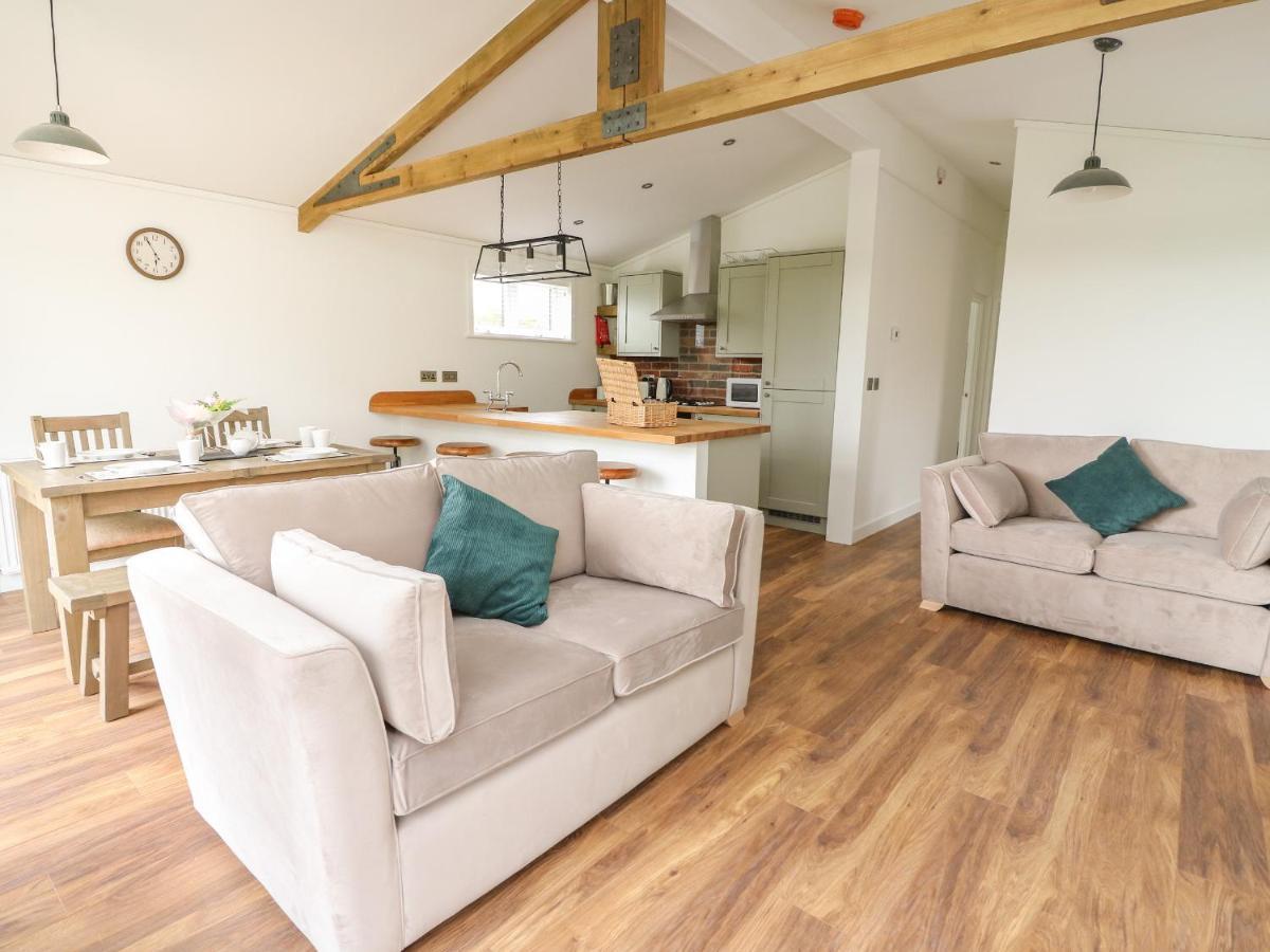 Ash Lodge ชานีดลอยส์ ภายนอก รูปภาพ